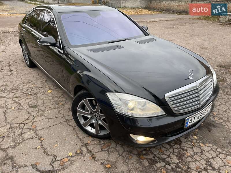 Седан Mercedes-Benz S-Class 2006 в Бердичеві