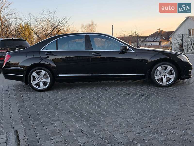 Седан Mercedes-Benz S-Class 2012 в Хмельницькому