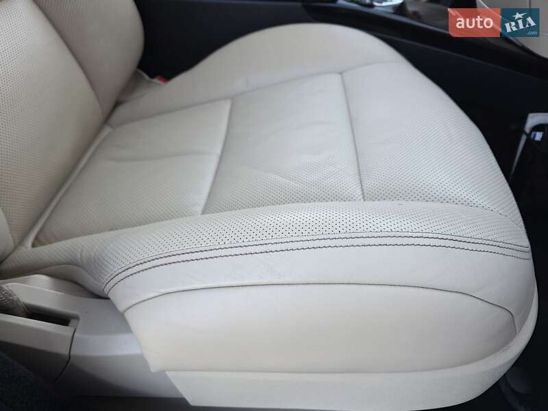 Седан Mercedes-Benz S-Class 2012 в Хмельницькому