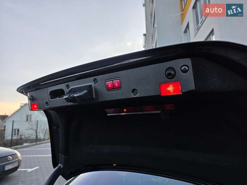 Седан Mercedes-Benz S-Class 2012 в Хмельницькому