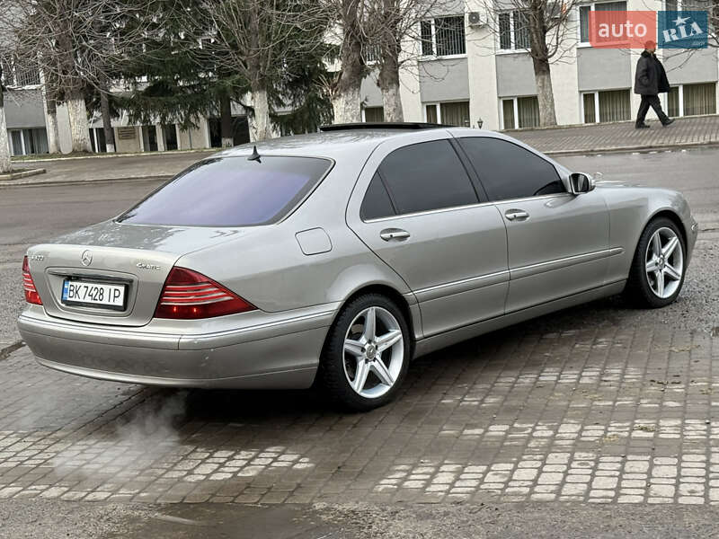 Седан Mercedes-Benz S-Class 2005 в Рівному