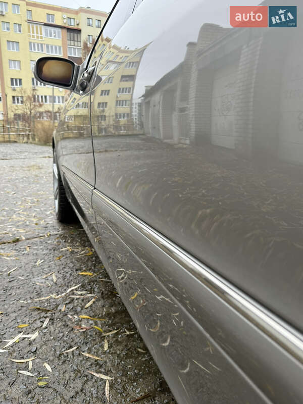 Седан Mercedes-Benz S-Class 2005 в Рівному