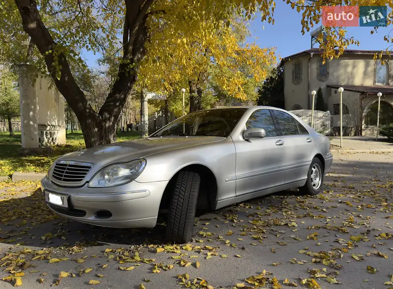Mercedes-Benz S-Class 2001