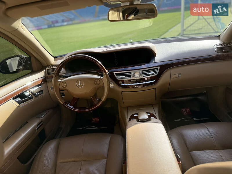 Седан Mercedes-Benz S-Class 2008 в Одесі