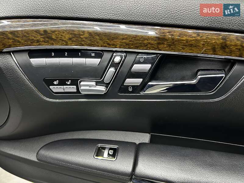 Седан Mercedes-Benz S-Class 2013 в Чернівцях