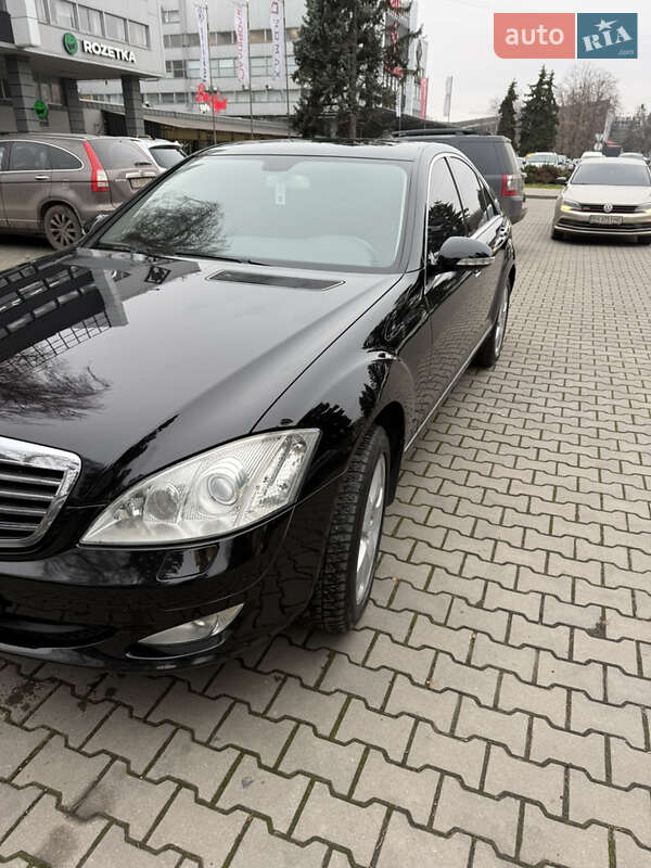 Седан Mercedes-Benz S-Class 2009 в Черновцах