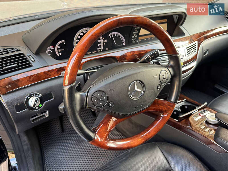 Седан Mercedes-Benz S-Class 2012 в Одесі