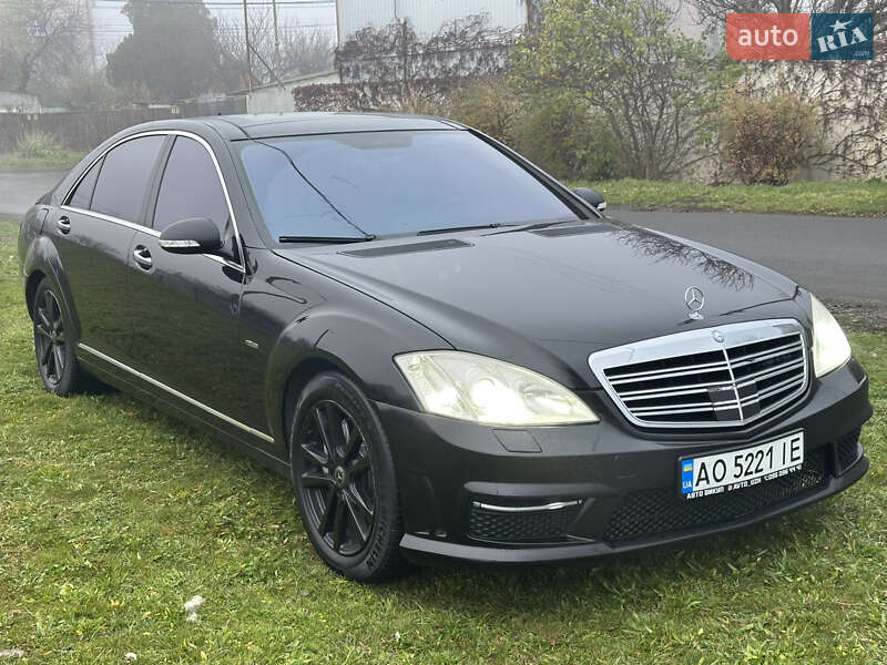Mercedes-Benz S-Class 2006