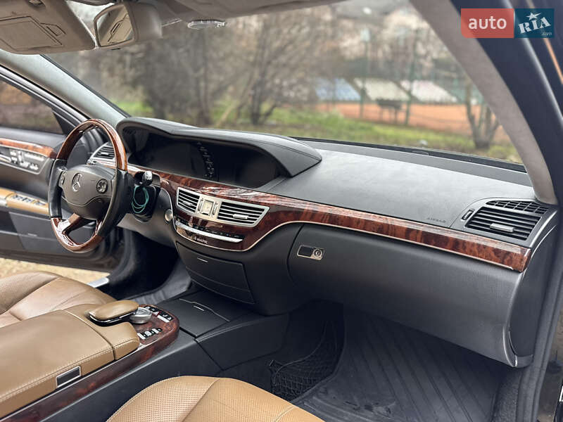 Седан Mercedes-Benz S-Class 2007 в Івано-Франківську