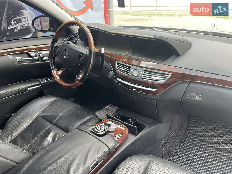 Седан Mercedes-Benz S-Class 2008 в Прилуках
