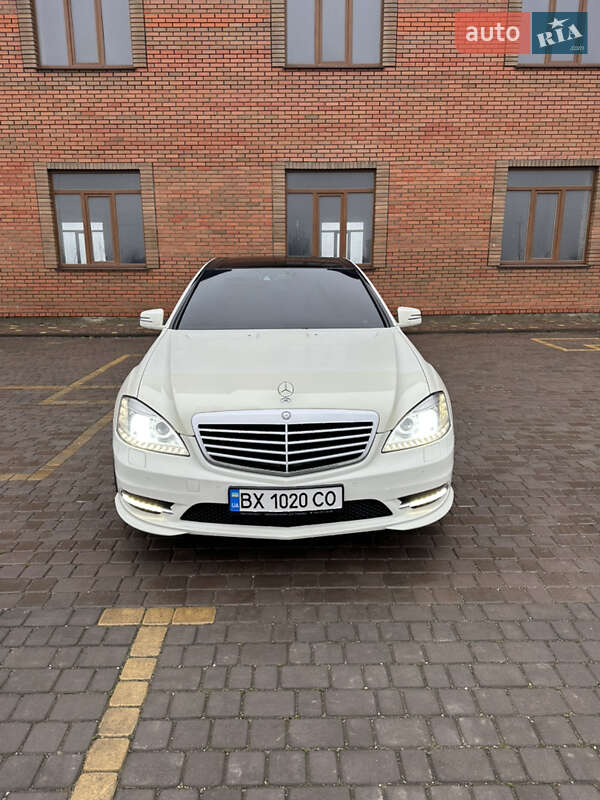 Седан Mercedes-Benz S-Class 2008 в Теофіполі
