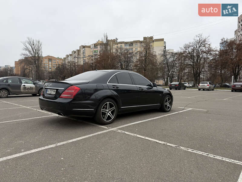 Седан Mercedes-Benz S-Class 2012 в Киеве