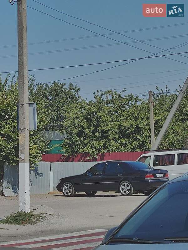 Седан Mercedes-Benz S-Class 1996 в Знам'янці