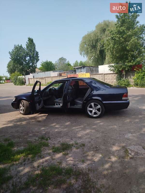 Седан Mercedes-Benz S-Class 1996 в Знам'янці