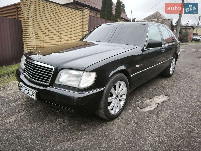 Mercedes-Benz S-Class 1993