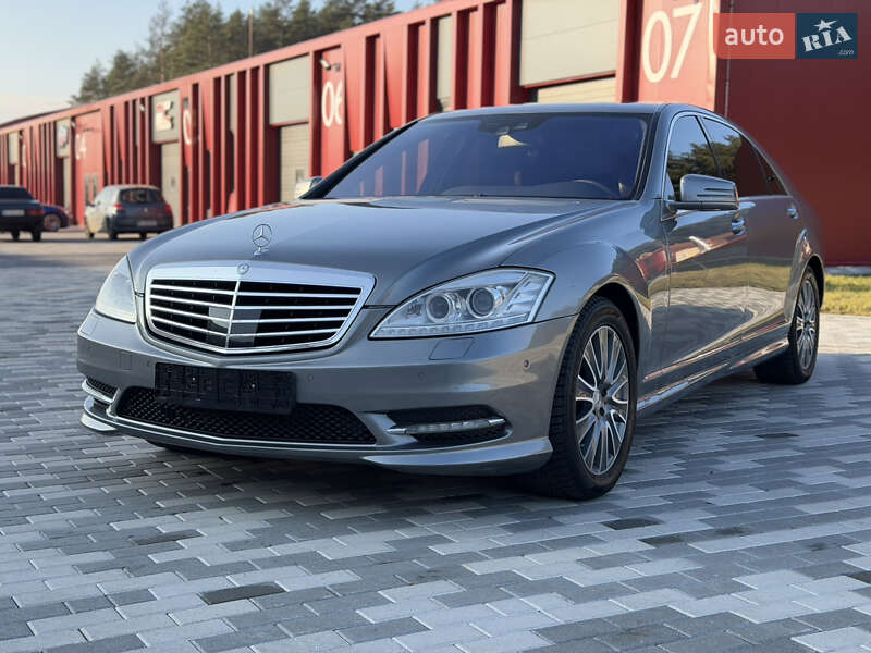 Mercedes-Benz S-Class 2011 Mercedes-Benz S-Class 2011