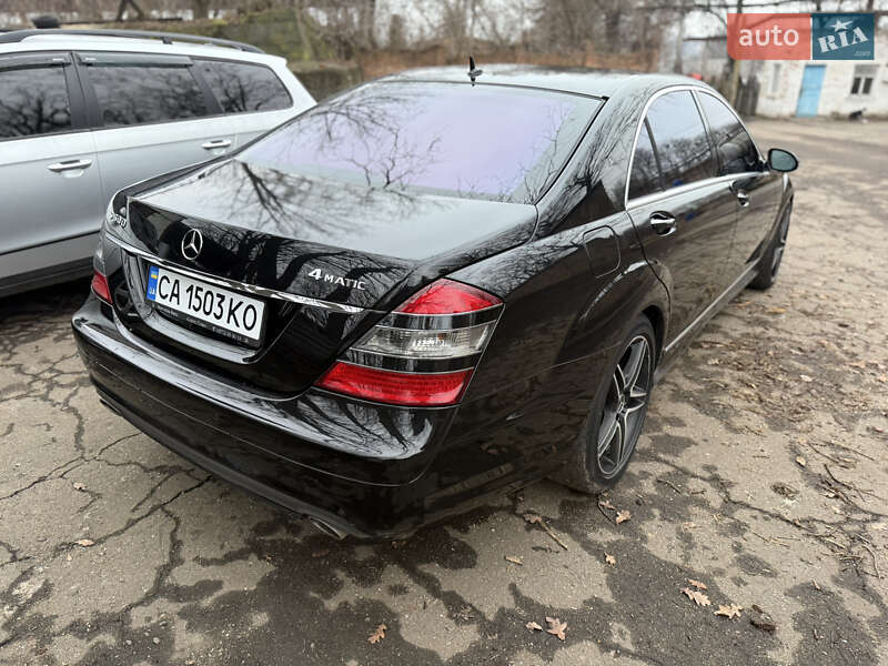Седан Mercedes-Benz S-Class 2007 в Умані