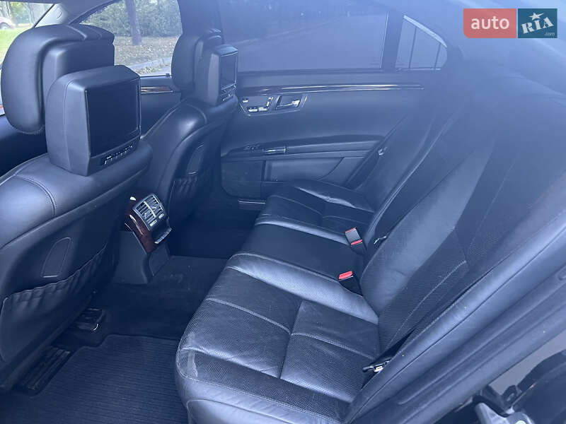 Седан Mercedes-Benz S-Class 2007 в Умані