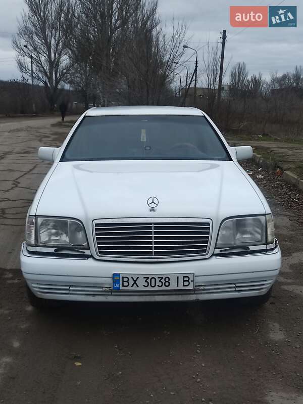 Mercedes-Benz S-Class 1992