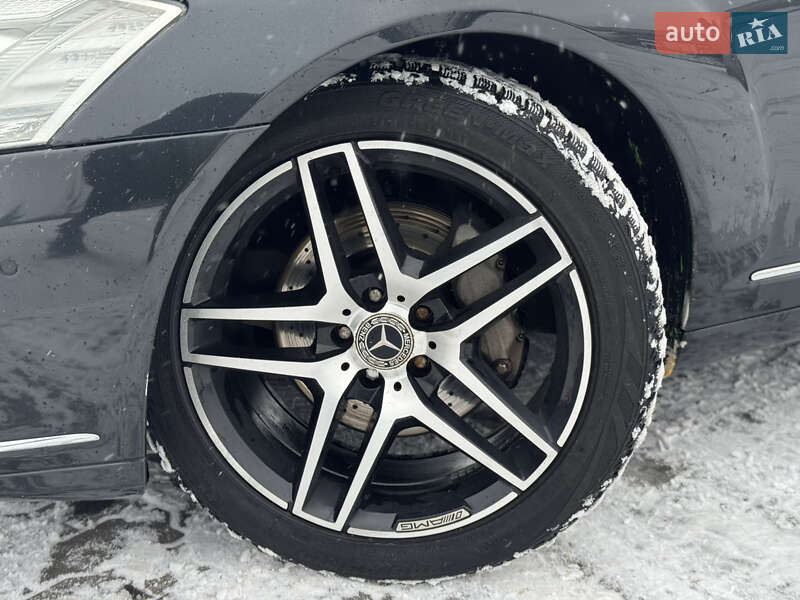 Седан Mercedes-Benz S-Class 2011 в Сарнах