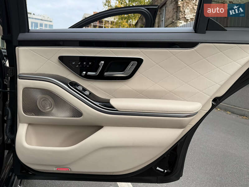 Седан Mercedes-Benz S-Class 2024 в Києві