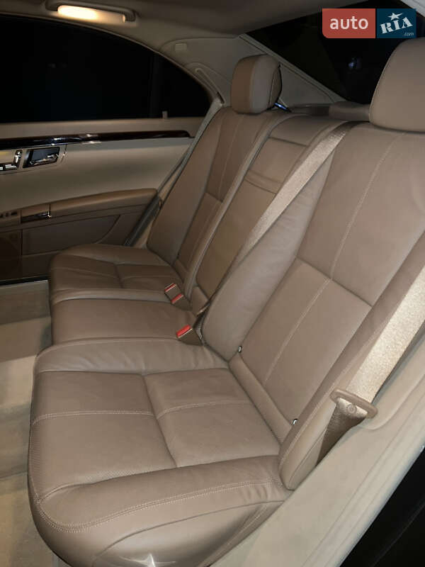 Седан Mercedes-Benz S-Class 2007 в Черноморске