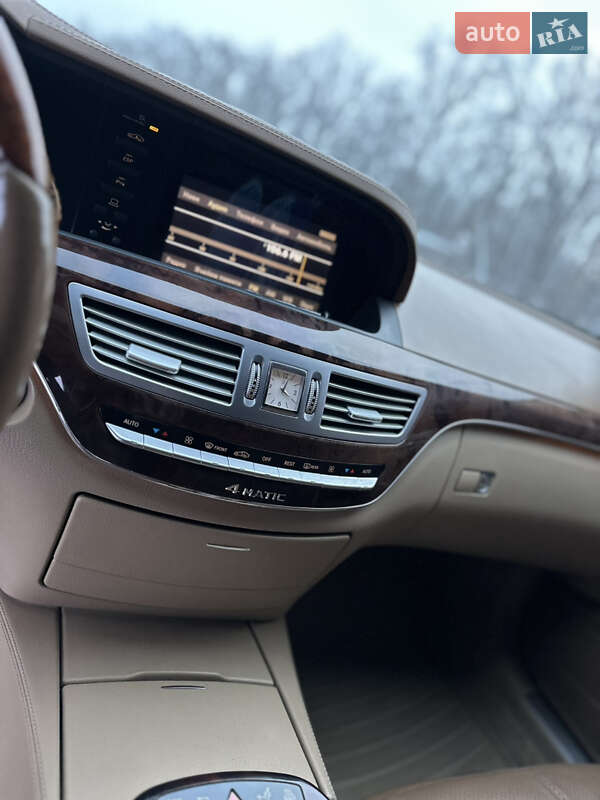 Седан Mercedes-Benz S-Class 2008 в Умані