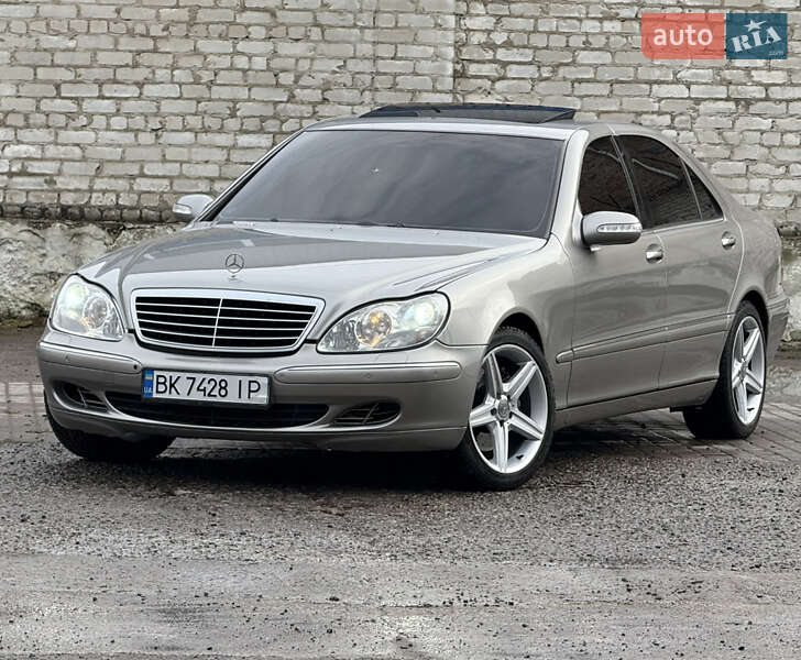 Mercedes-Benz S-Class 2005 Mercedes-Benz S-Class 2005