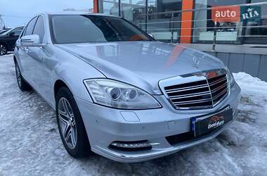 Седан Mercedes-Benz S-Class 2010 в Львове