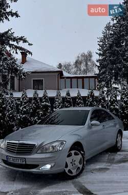 Седан Mercedes-Benz S-Class 2007 в Городке