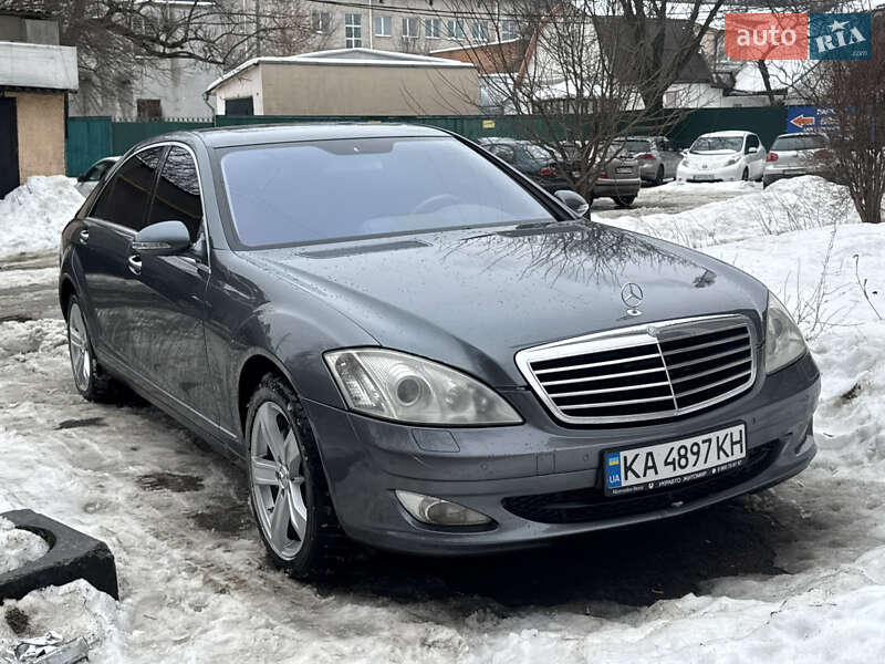Mercedes-Benz S-Class 2007