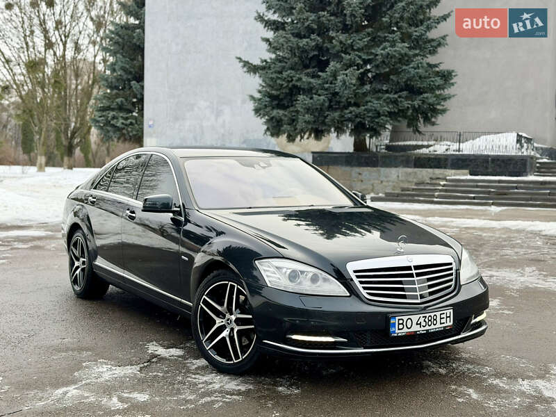 Mercedes-Benz S-Class 2011 Mercedes-Benz S-Class 2011