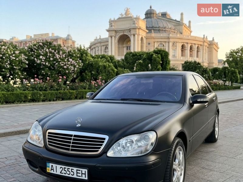 Mercedes-Benz S-Class 1999