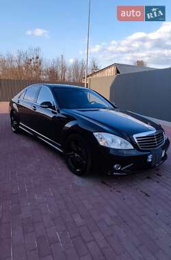 Седан Mercedes-Benz S-Class 2008 в Сарнах