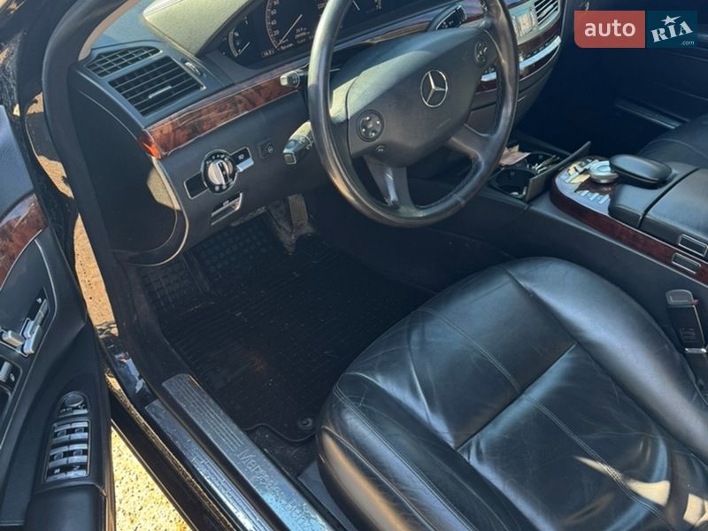 Седан Mercedes-Benz S-Class 2006 в Черновцах