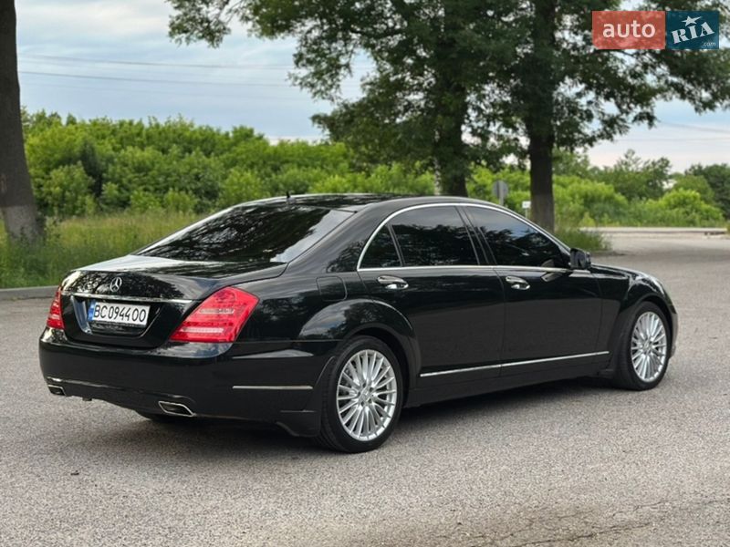 Седан Mercedes-Benz S-Class 2006 в Черновцах
