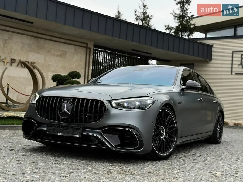 Mercedes-Benz S-Class