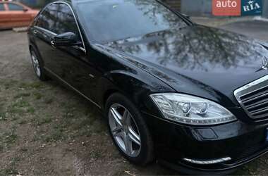 Седан Mercedes-Benz S-Class 2008 в Староконстантинове