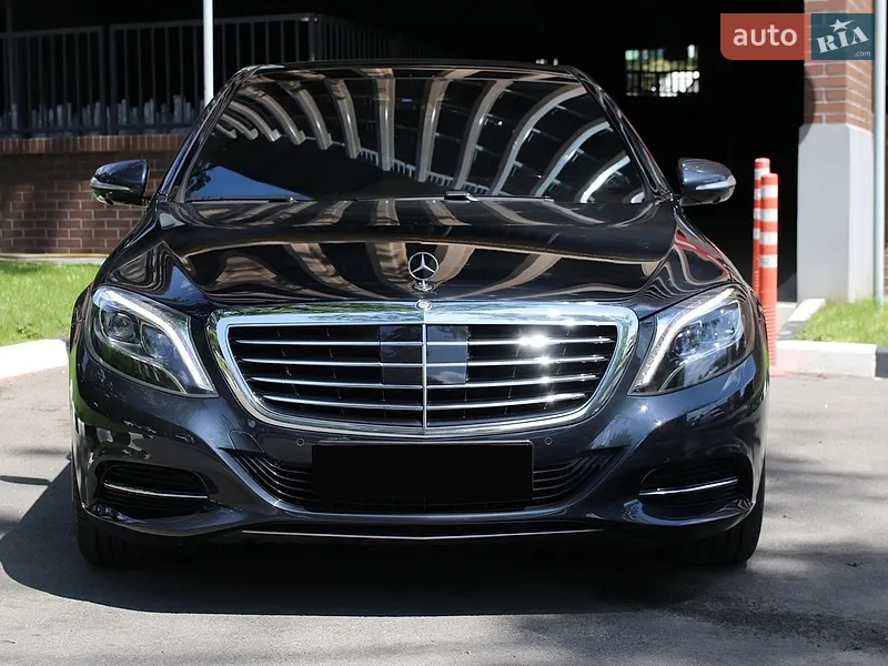 Mercedes-Benz S-Class