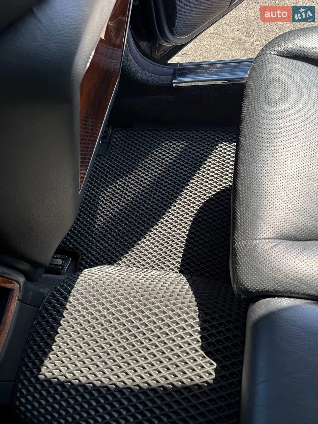 Mercedes-Benz S-Class 2003 VIN WDB2201751A353523 фото оголошення 26 з 29