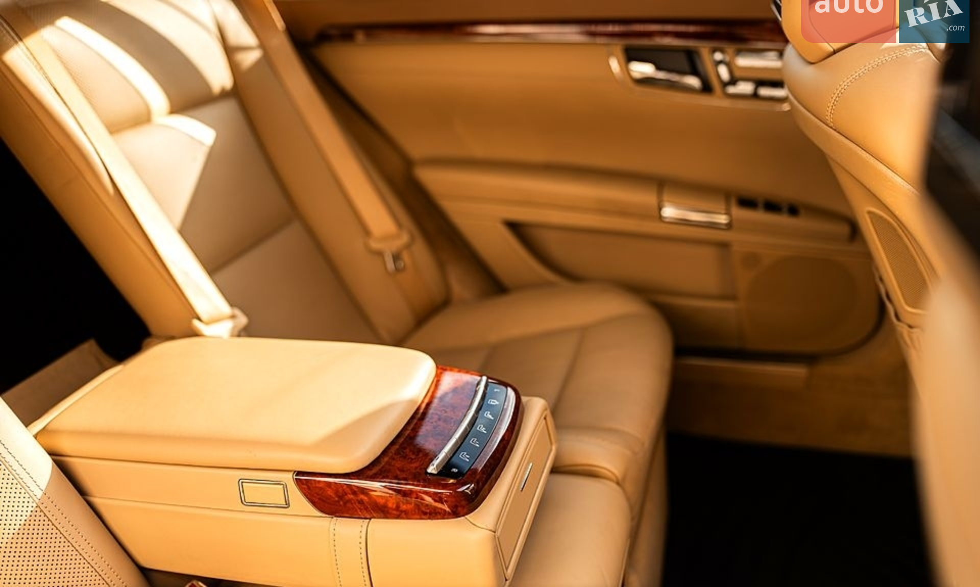 2010 Mercedes-Benz S-klasse - мініатюра 11