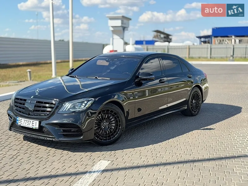 Mercedes-Benz S-Class