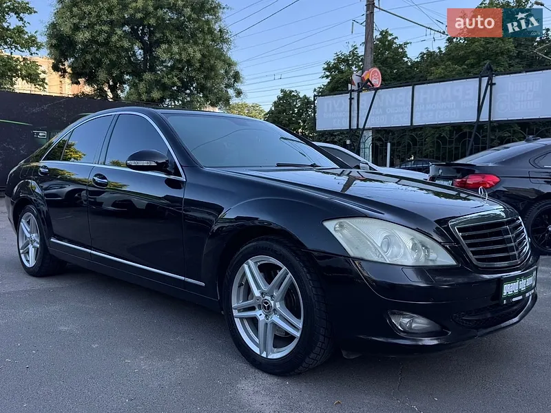 Mercedes-Benz S-Class