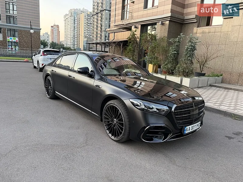 Mercedes-Benz S-Class