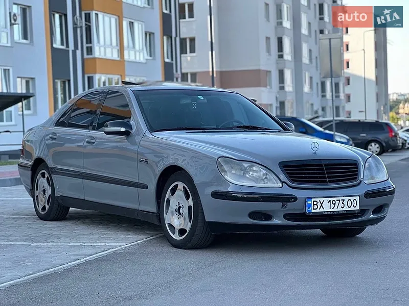 Mercedes-Benz S-Class