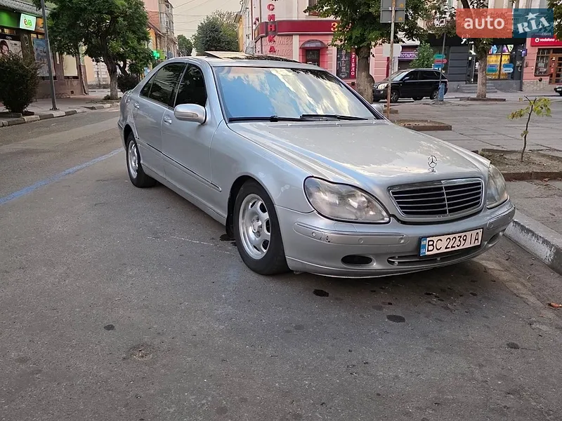 Mercedes-Benz S-Class 2001