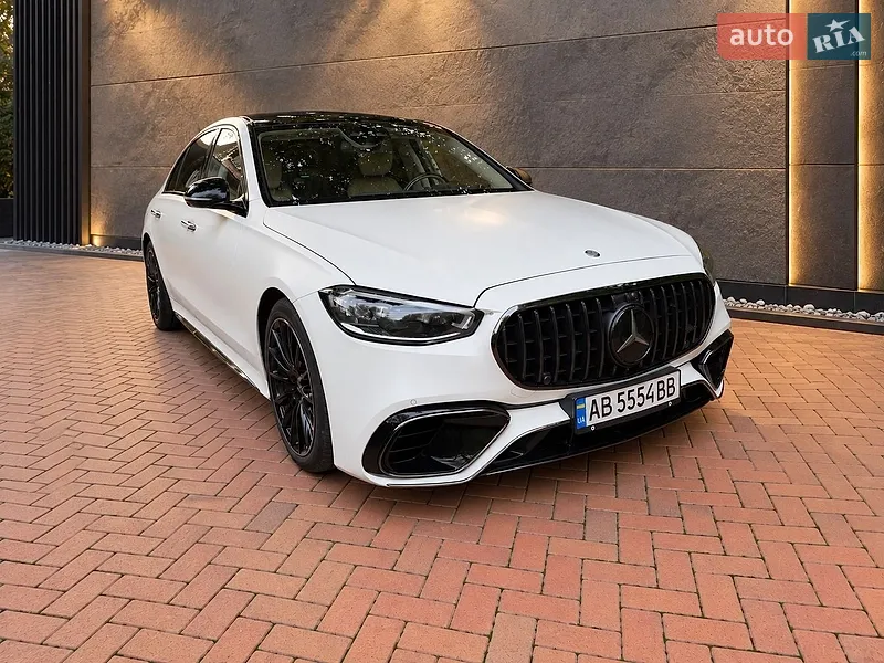 Mercedes-Benz S-Class
