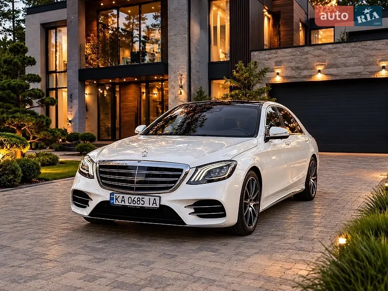 Mercedes-Benz S-Class