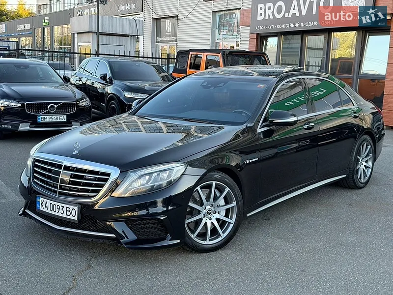 Mercedes-Benz S-Class