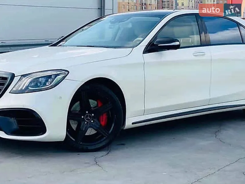 Mercedes-Benz S-Class
